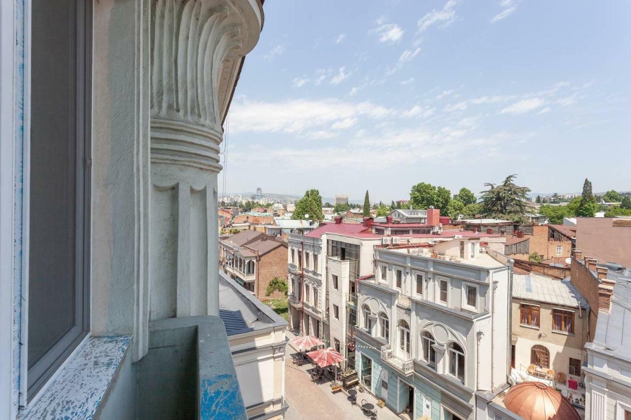 Wehost Apartment On A Colorful Street Tbilisi Zewnętrze zdjęcie
