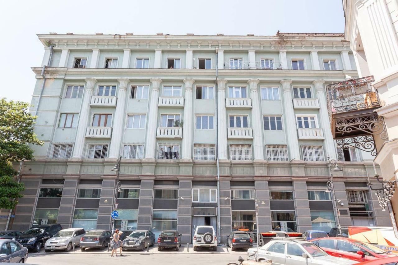 Wehost Apartment On A Colorful Street Tbilisi Zewnętrze zdjęcie